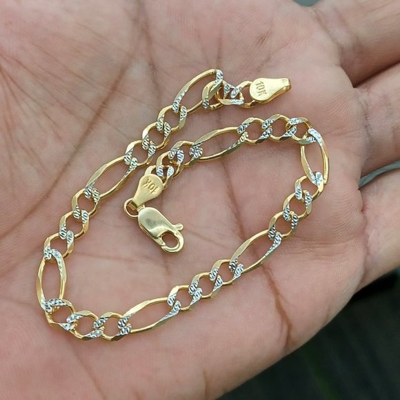 10kt Solid Gold Figaro Diamond Cut Bracelet size 7 inches